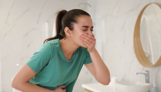Tác dụng phụ của thuốc tránh thai hằng ngày là gì? Cách khắc phục hiệu quả