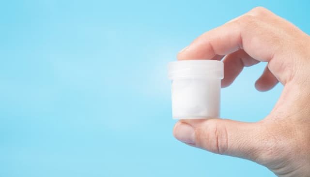 Tinh trùng vón cục có phải là dấu hiệu bất thường không?